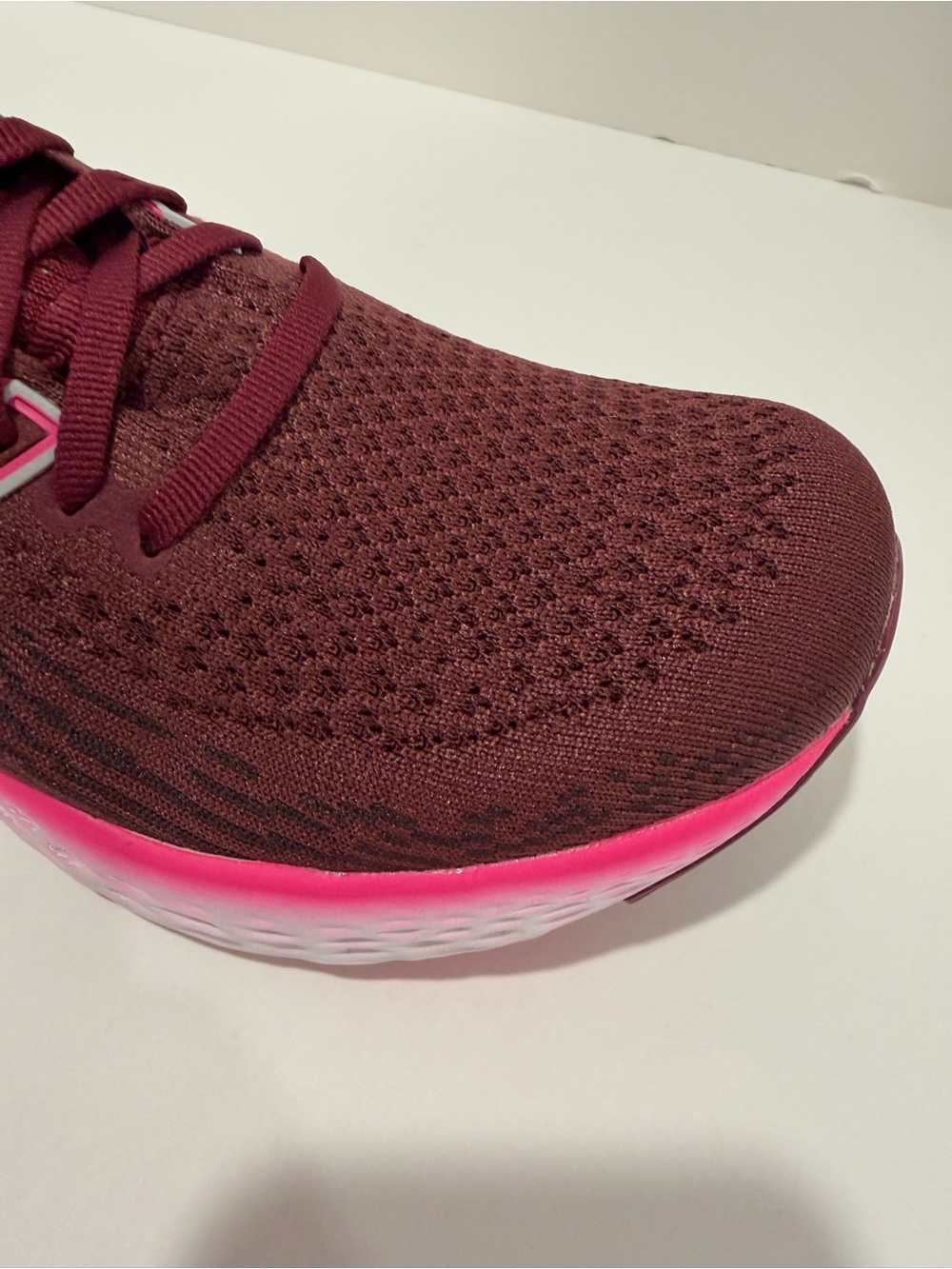 Size 8.5W New Balance Womens Fresh Foam W1080G11 Pink Running Shoes - Picture 9 of 14